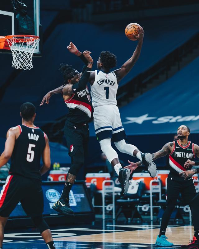 开云官网-爱德华兹渐入佳境离不开唐斯，两位状元内心已相连